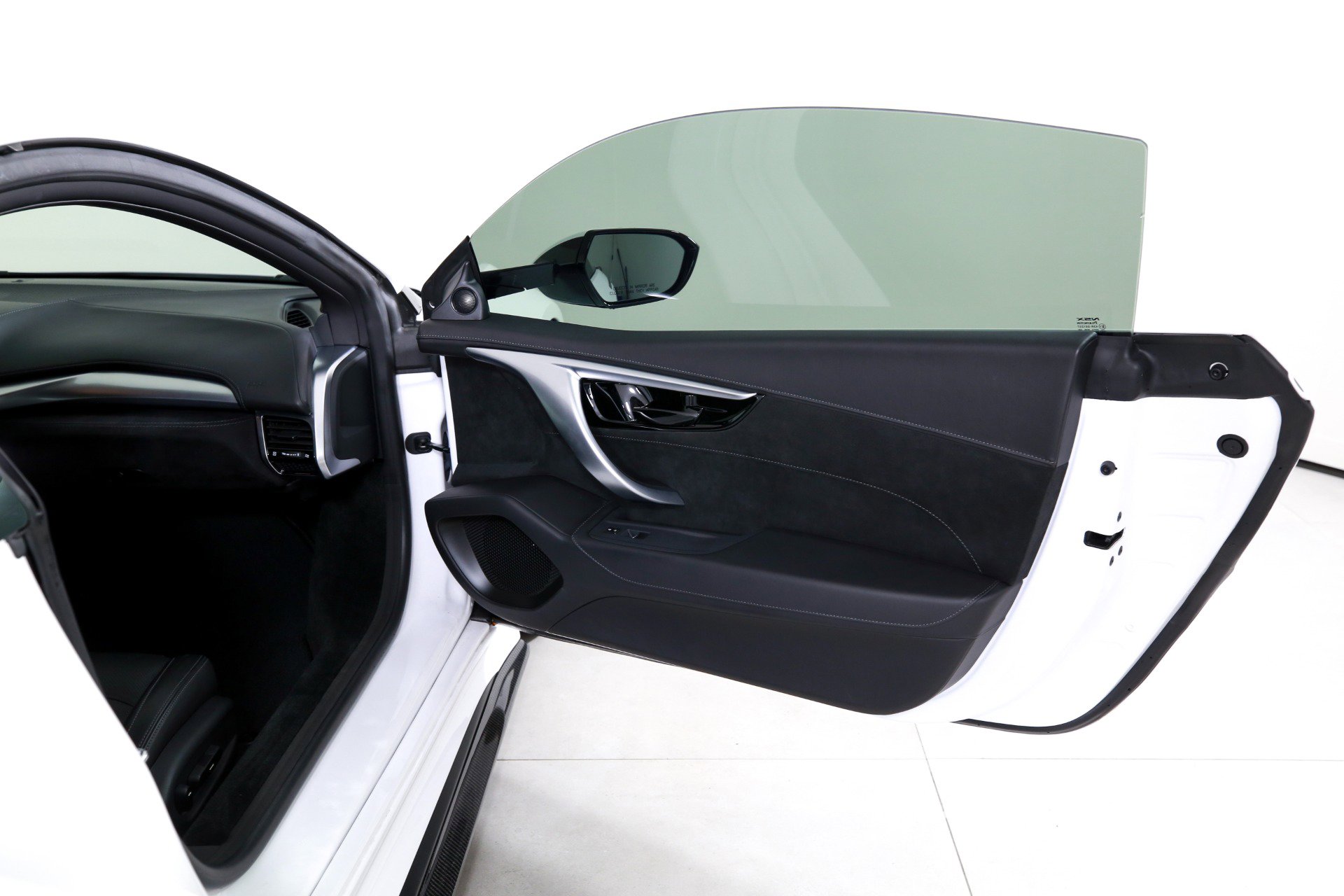 Used 2018 Acura NSX image 18