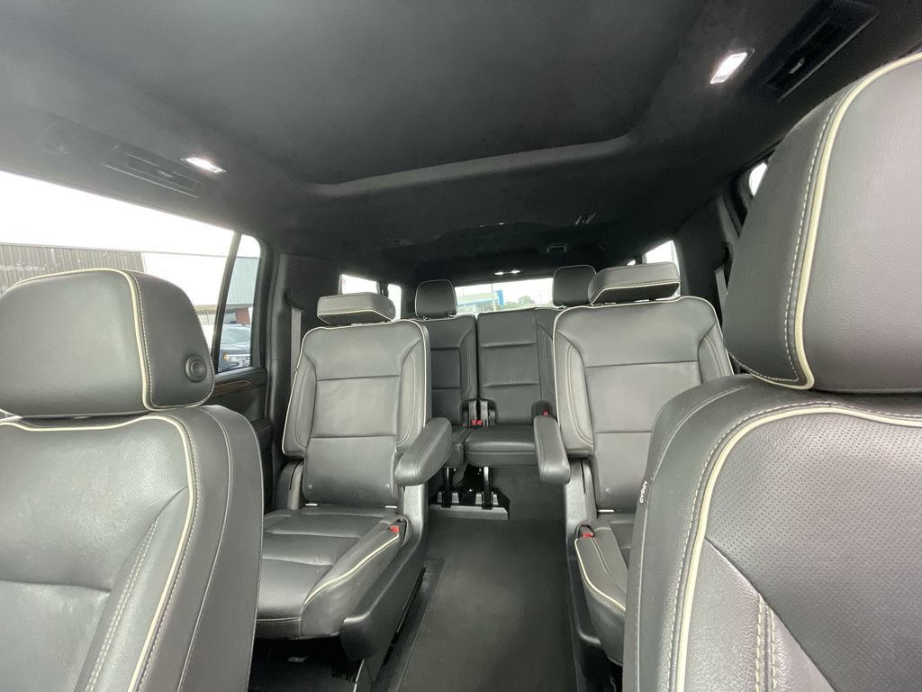 Certified 2021 Chevrolet Suburban Premier w/ Premium Package RWD image 21
