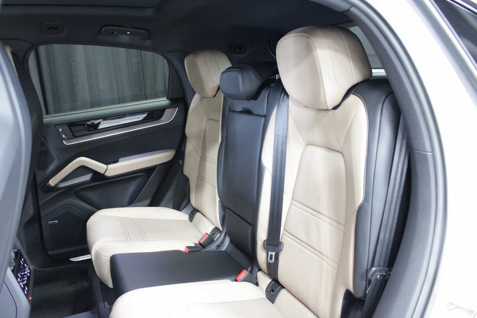 New 2026 Porsche Cayenne S image 22