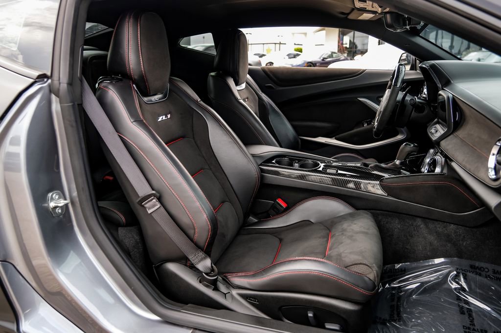 Used 2019 Chevrolet Camaro ZL1 RWD image 39