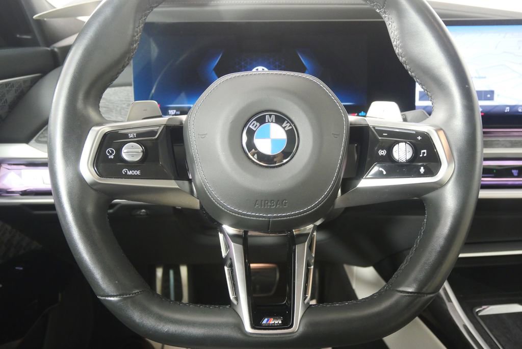 Certified 2023 BMW 760i xDrive w/ Executive Package image 22