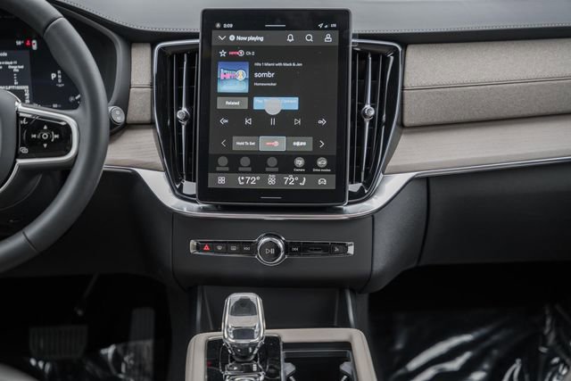 New 2026 Volvo XC90 B5 Ultra image 21