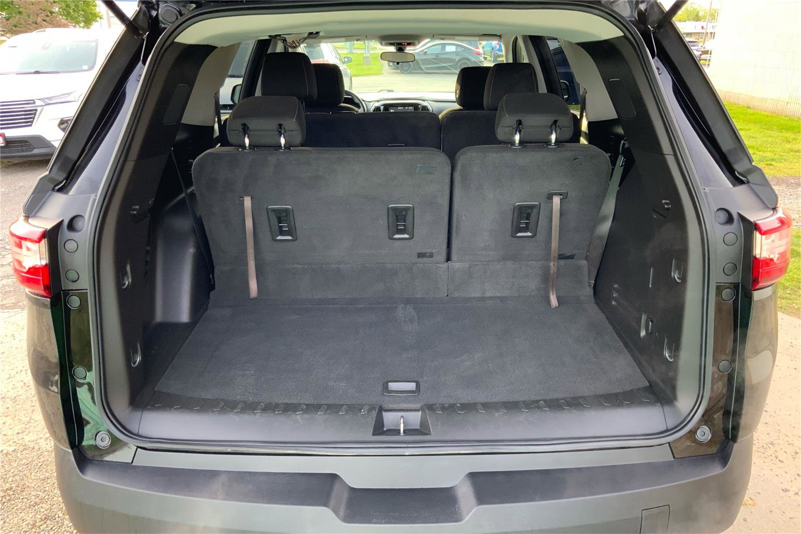 Used 2019 Chevrolet Traverse LS w/ LPO, Floor Liner Package AWD/4WD image 12
