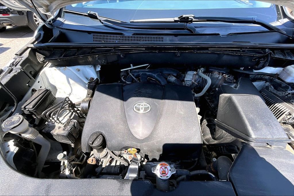 Used 2019 Toyota Highlander SE AWD/4WD image 31