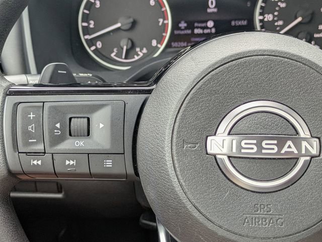 Used 2023 Nissan Rogue SV FWD image 18