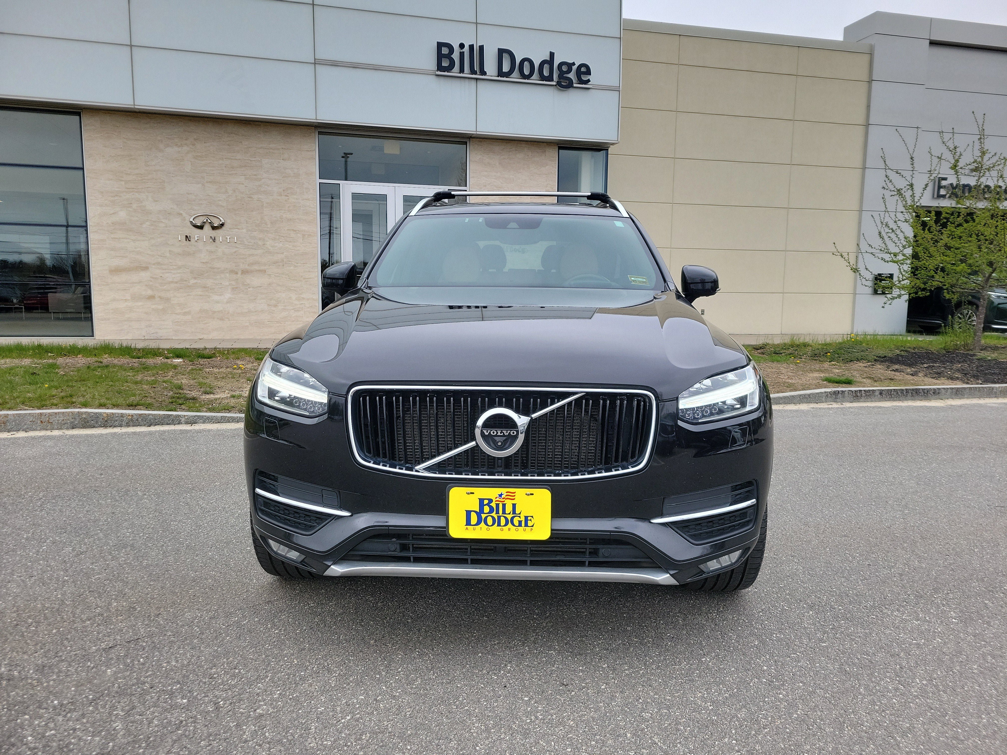Used 2017 Volvo XC90 T6 Momentum w/ Vision Package AWD/4WD image 10