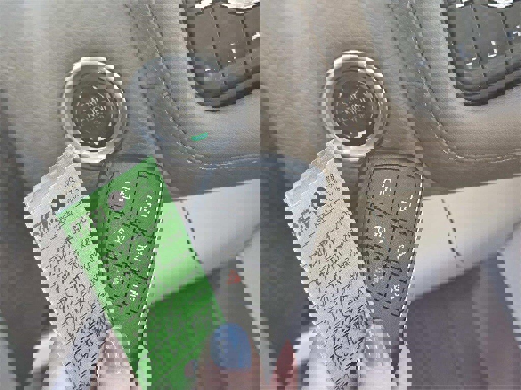 Used 2021 GMC Yukon Denali image 19