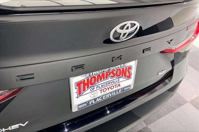 Used 2025 Toyota Camry SE FWD image 32