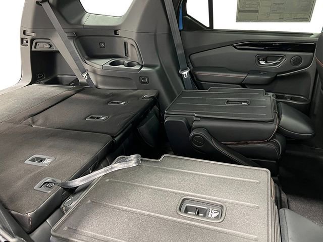 New 2025 Honda Pilot TrailSport image 38