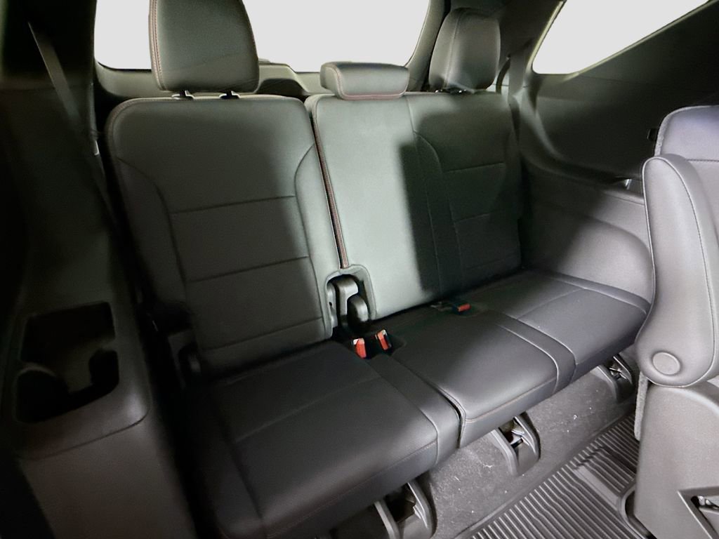 New 2026 Chevrolet Traverse RS w/ LPO, Floor Liner Package image 26