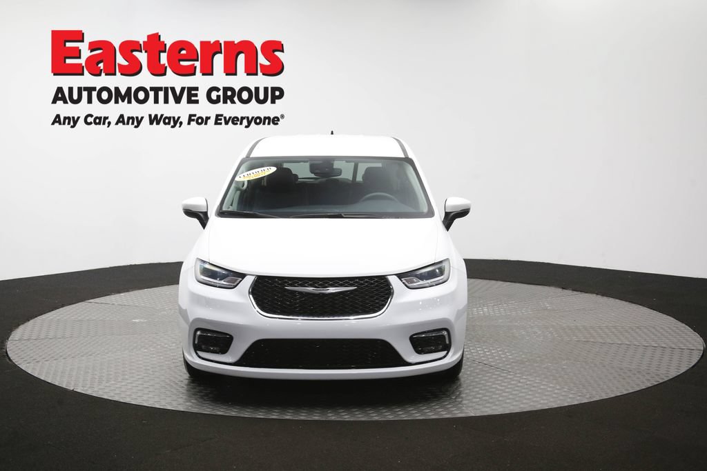 Used 2023 Chrysler Pacifica Touring-L FWD image 53