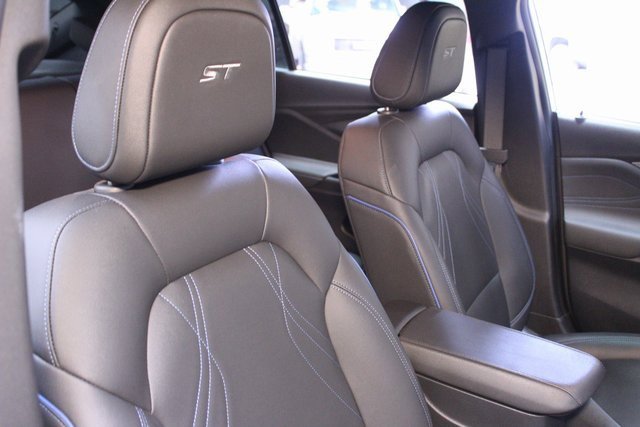 Certified 2025 Buick Envista Sport Touring w/ Convenience II Package image 11