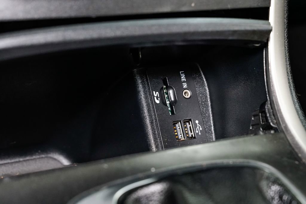 Used 2015 Ford Edge SEL w/ Equipment Group 201A image 16