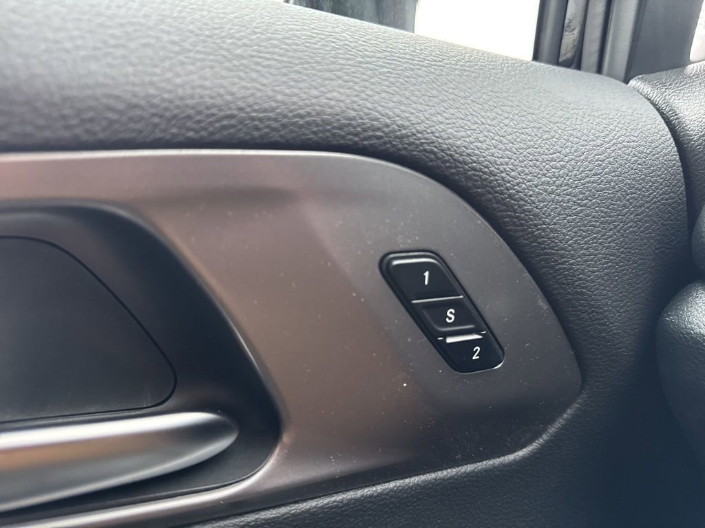 New 2026 Chrysler Pacifica Select image 6