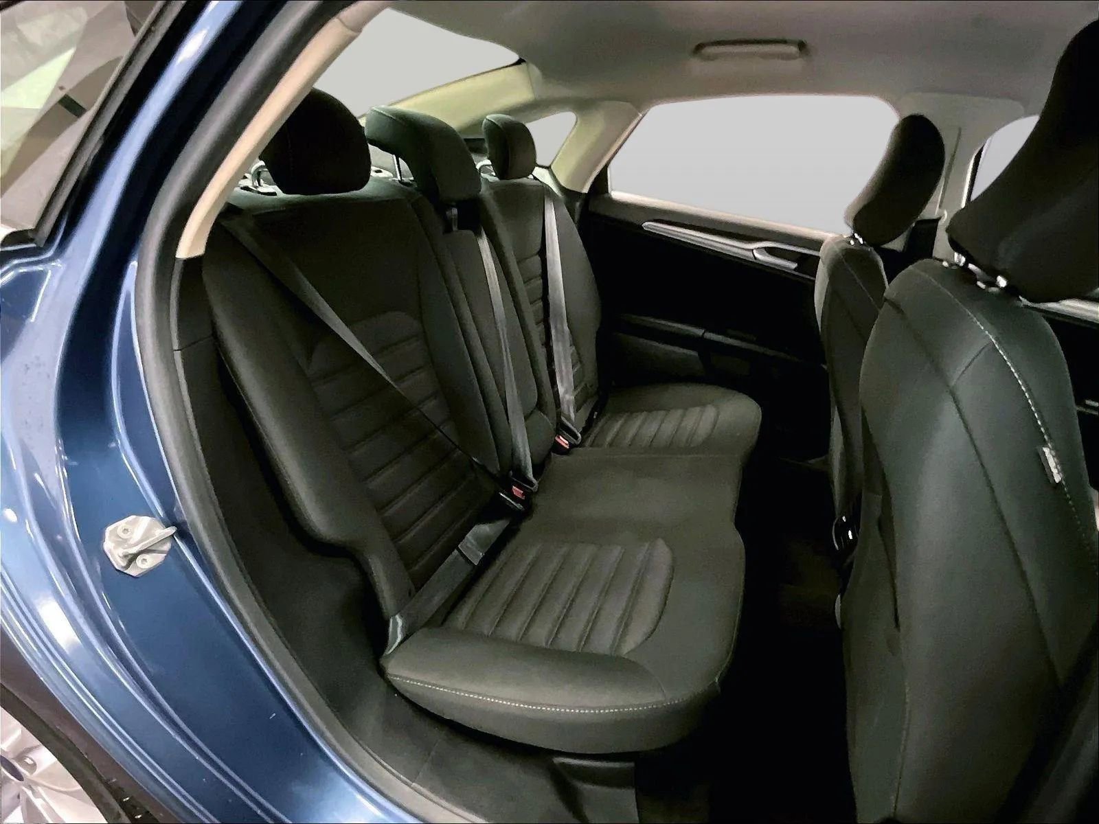 Used 2019 Ford Fusion SE image 27