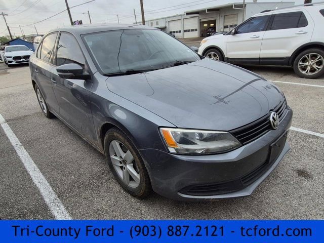 Used 2012 Volkswagen Jetta TDI image 1
