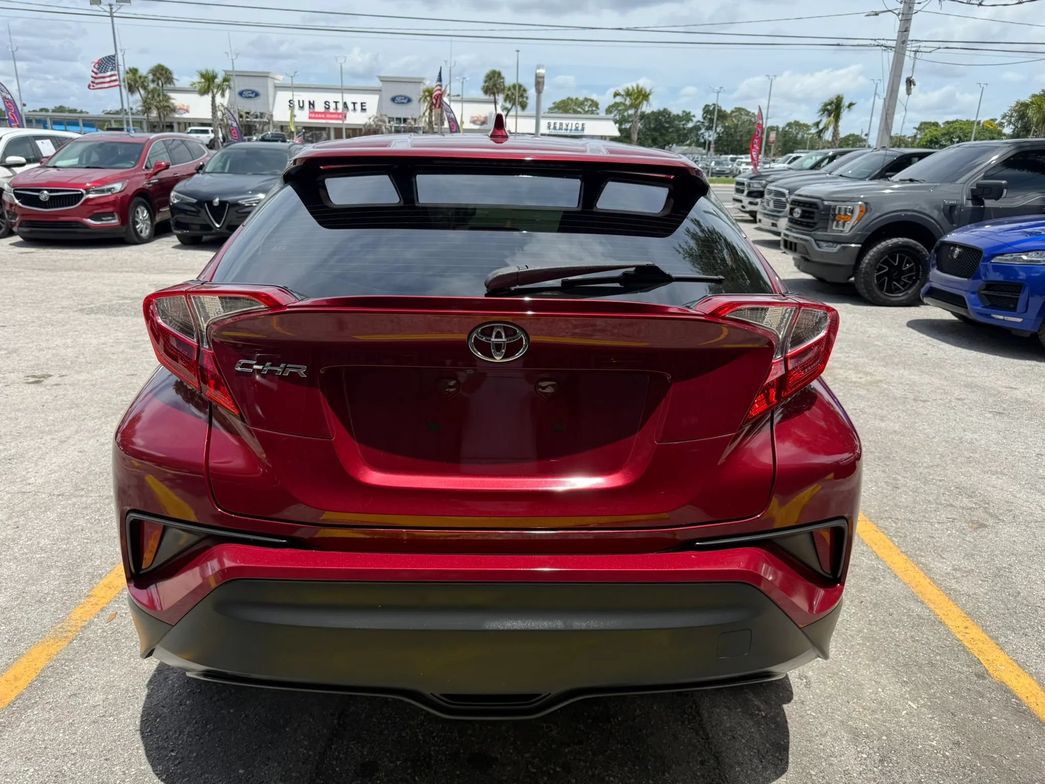 Used 2019 Toyota C-HR LE FWD image 6