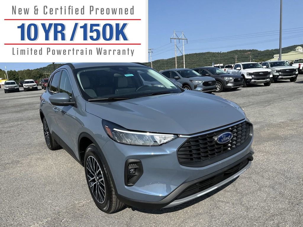 Used 2024 Ford Escape SE image 3