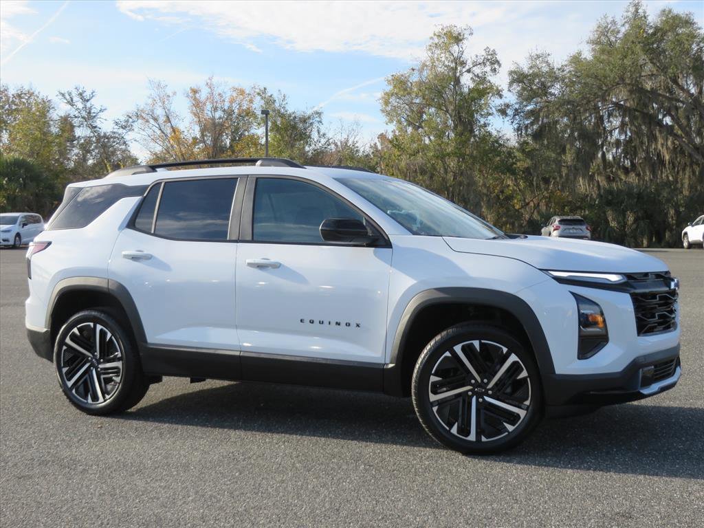 New 2026 Chevrolet Equinox RS w/ Convenience Package III image 2