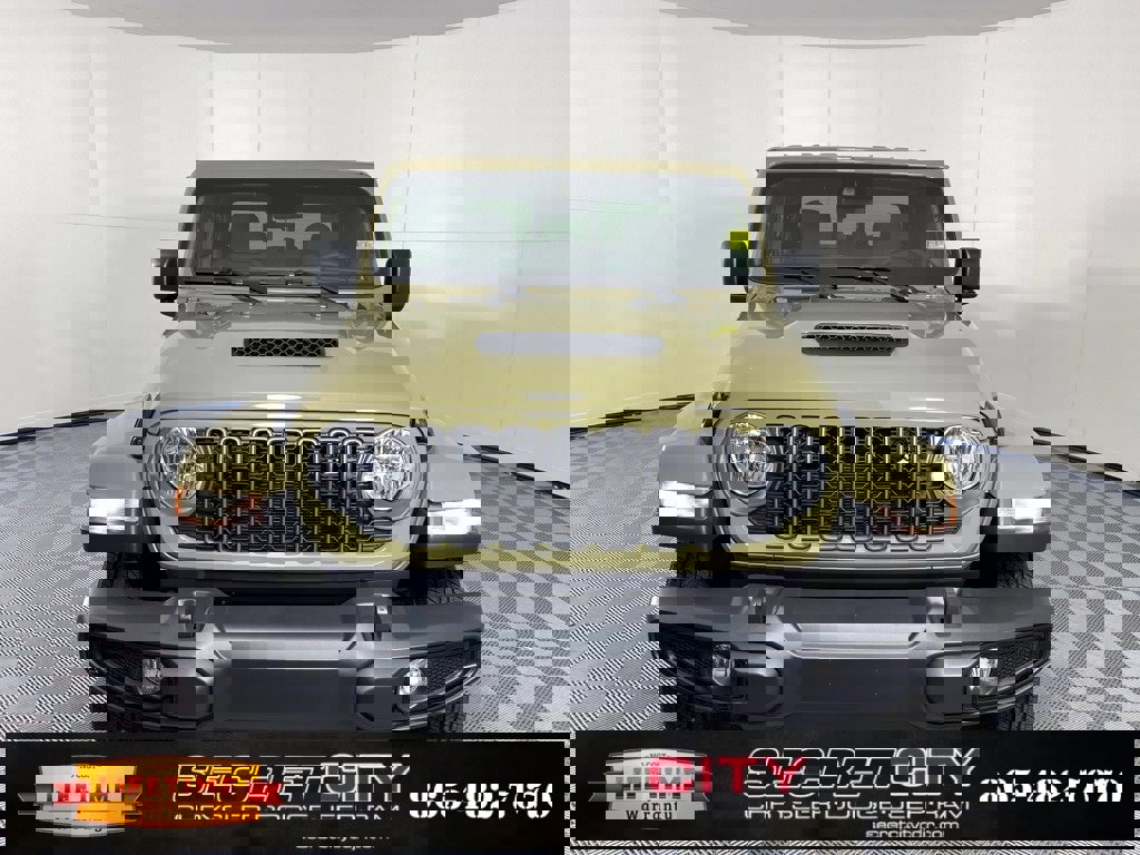 New 2025 Jeep Gladiator Sport video 2