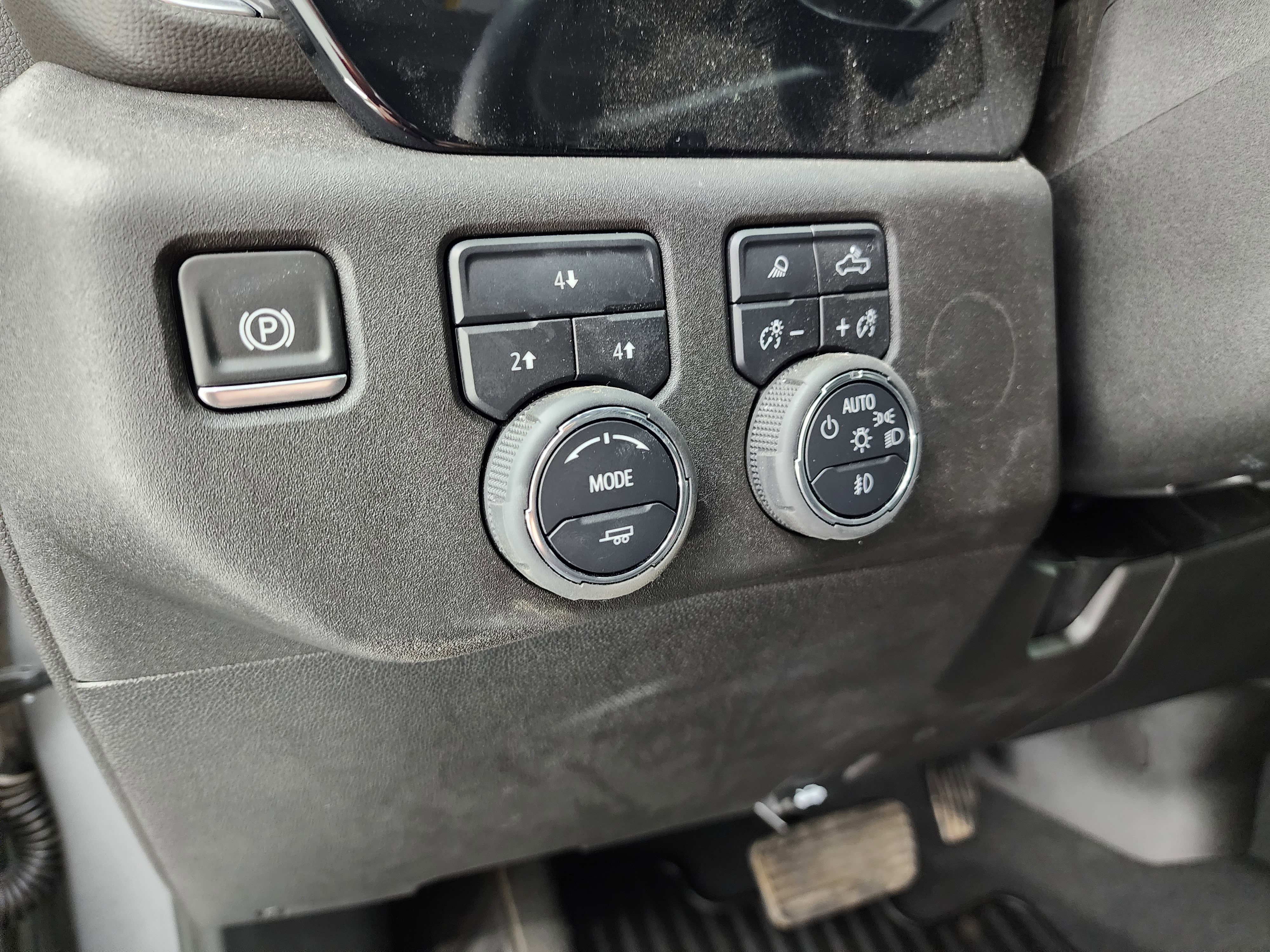 Used 2025 Chevrolet Silverado 2500 LT w/ All Star Edition AWD/4WD image 47