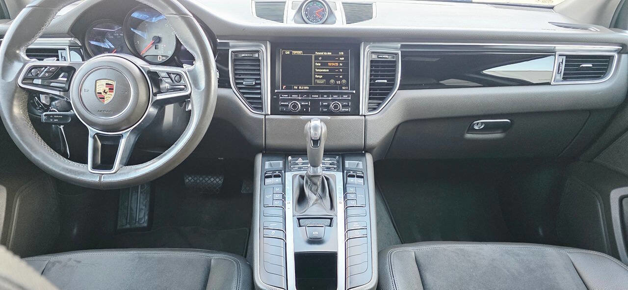 Used 2016 Porsche Macan S image 17