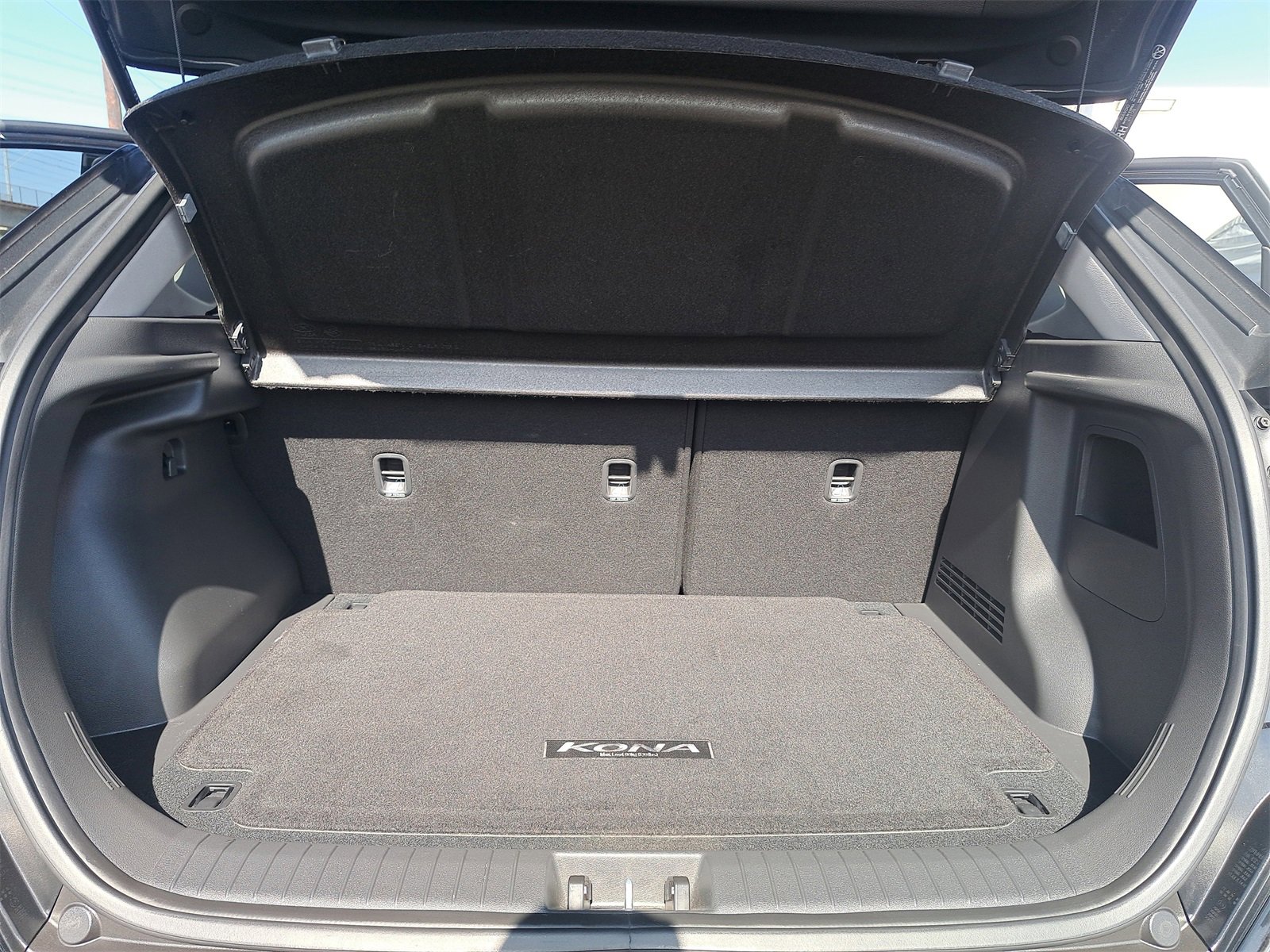 Used 2023 Hyundai Kona SEL w/ Cargo Package image 12