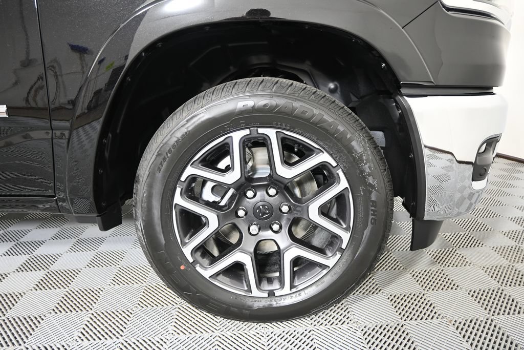 Used 2026 RAM 1500 Laramie AWD/4WD image 12