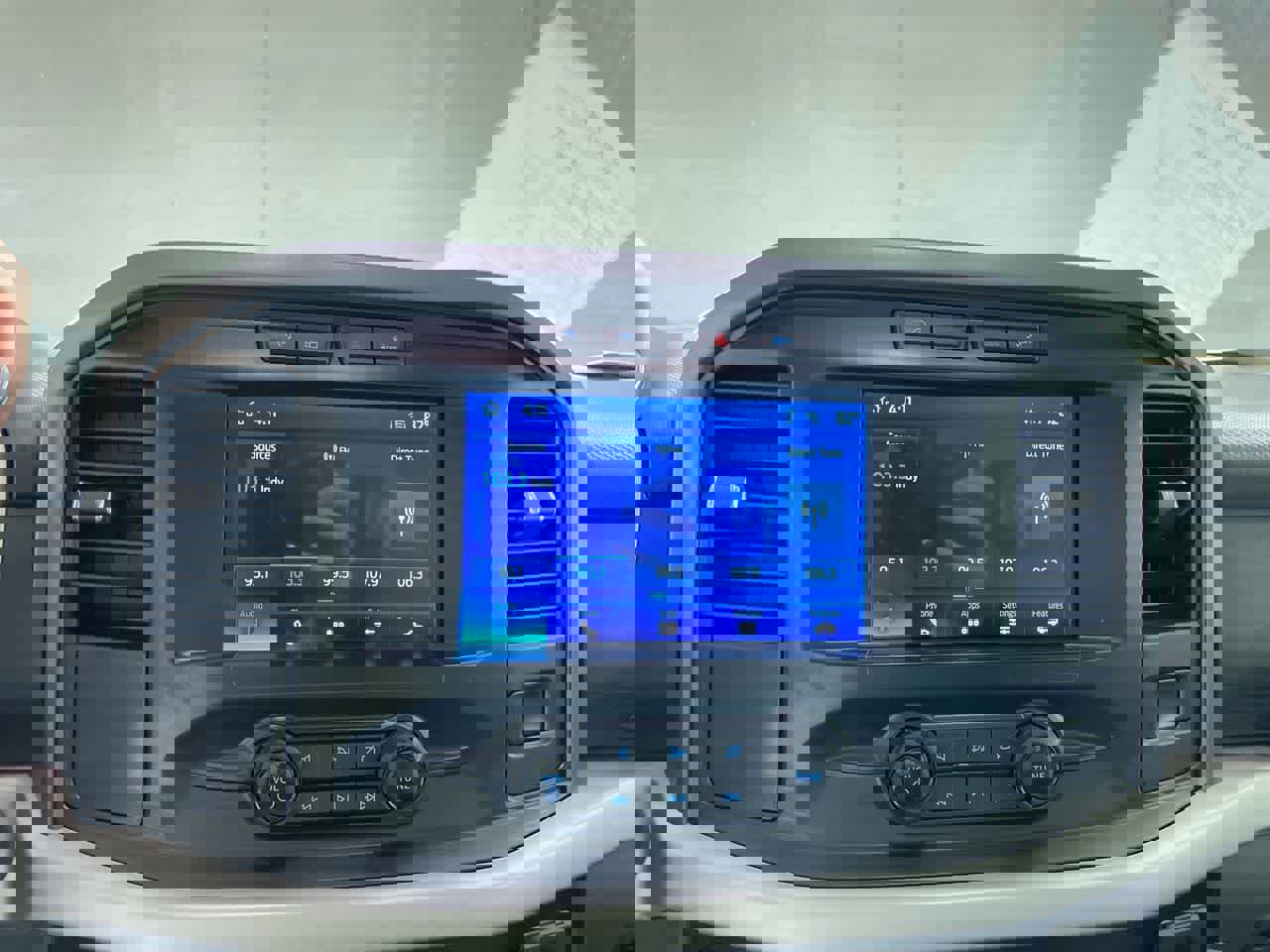 Used 2023 Ford F150 XLT image 18