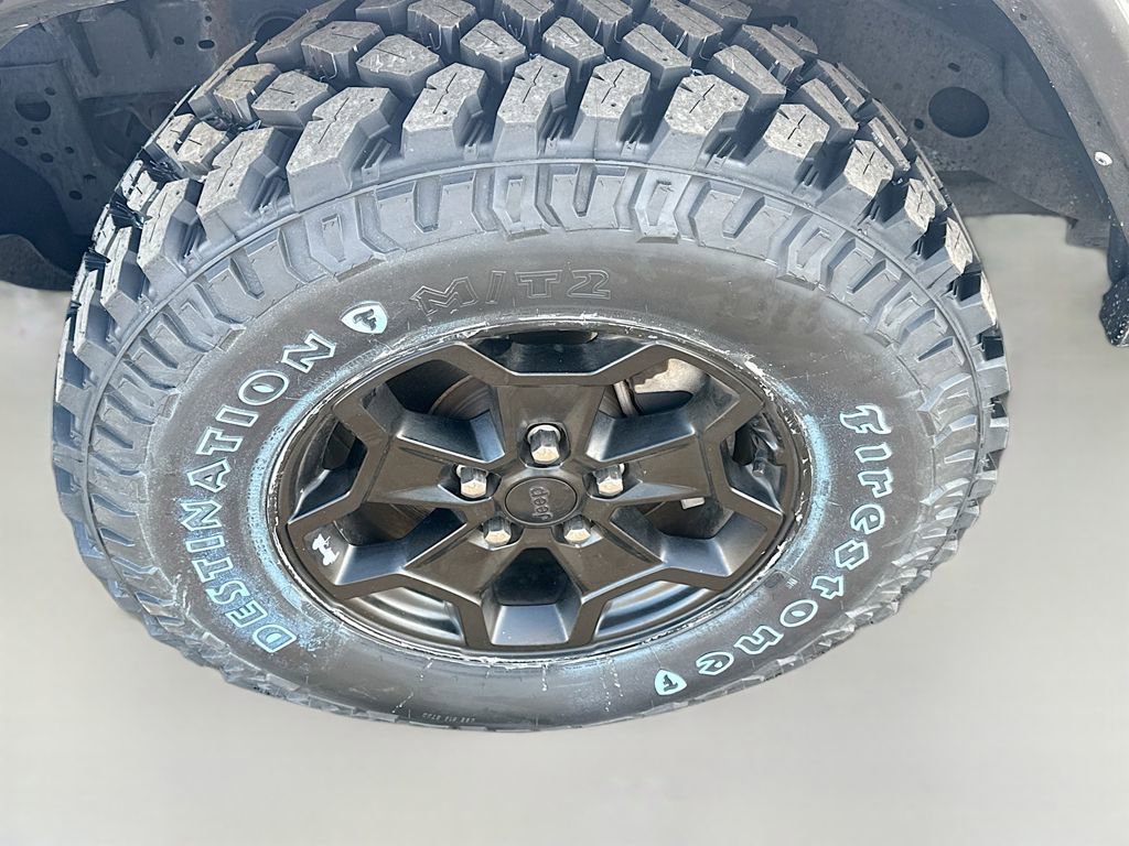 Used 2021 Jeep Gladiator Sport image 14