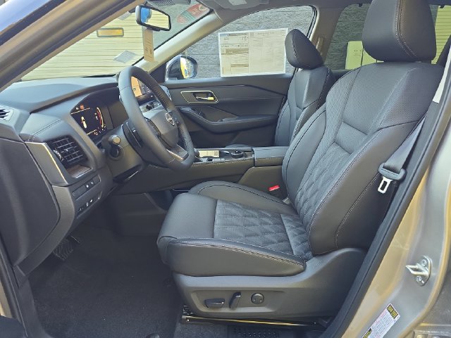 New 2026 Nissan Rogue Platinum w/ Platinum Premium Package AWD/4WD image 11
