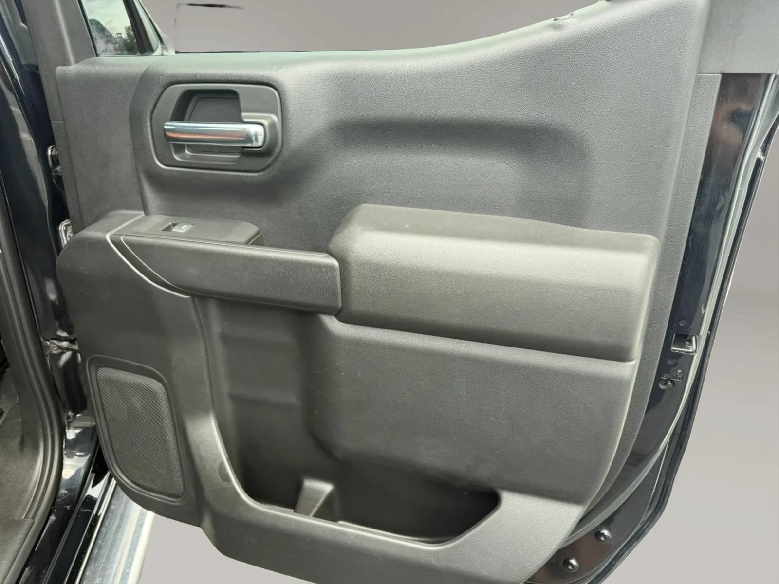 Used 2019 Chevrolet Silverado 1500 LT w/ All-Star Edition AWD/4WD image 44