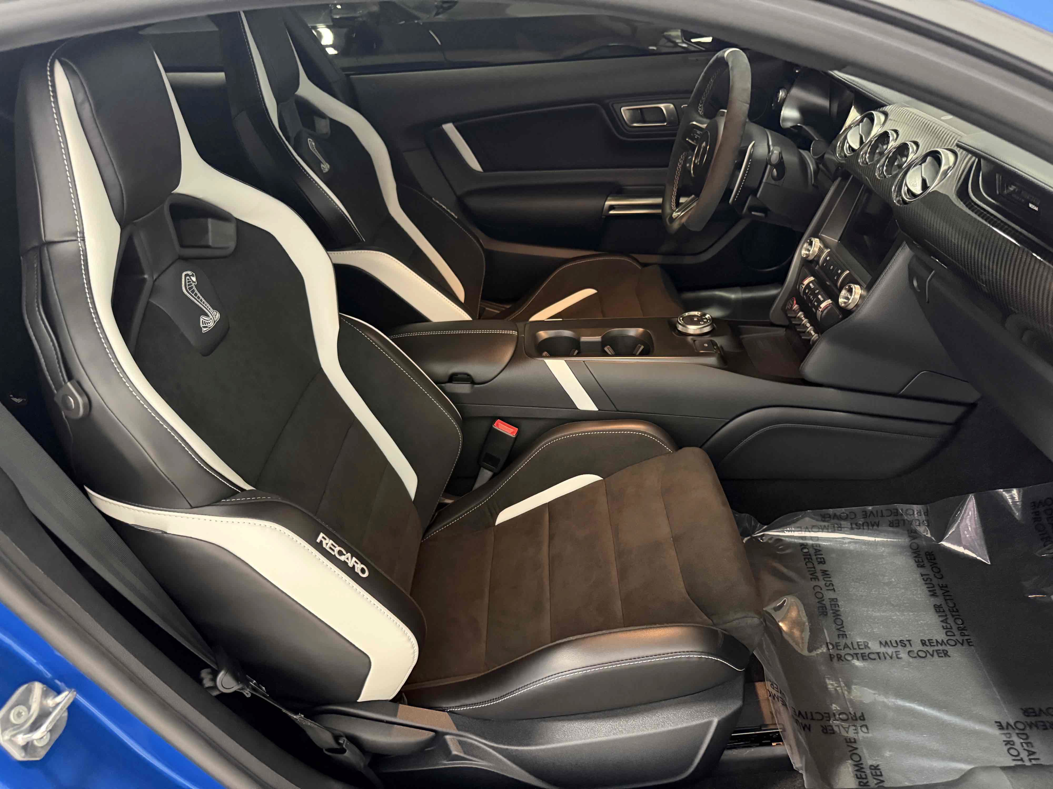 Used 2021 Ford Mustang Shelby GT500 w/ Carbon Fiber Track Pack RWD image 22