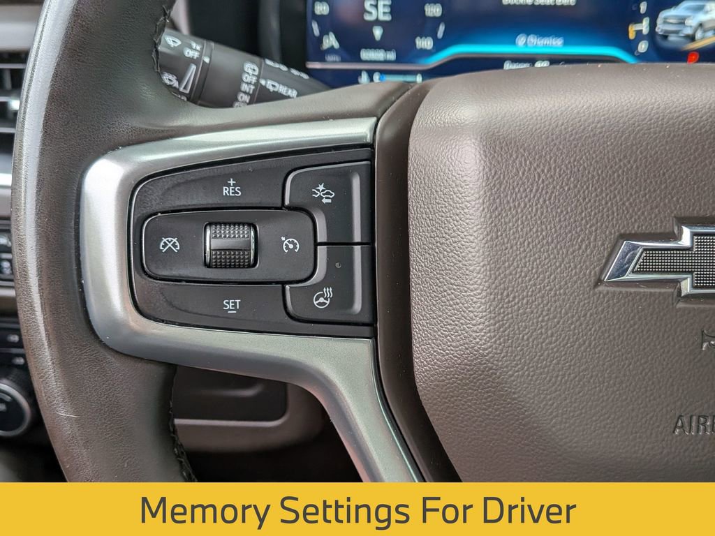 Used 2023 Chevrolet Suburban Z71 w/ Luxury Package image 31