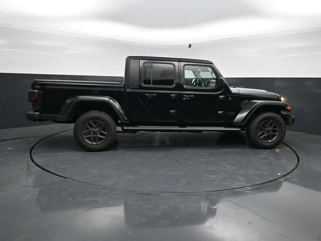 Used 2024 Jeep Gladiator Sport AWD/4WD image 11
