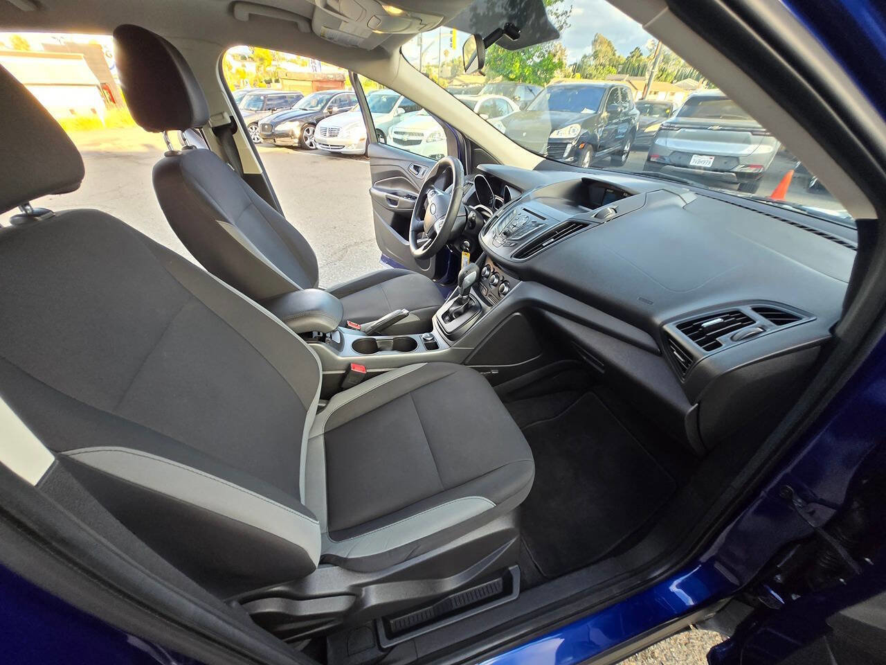 Used 2015 Ford Escape S FWD image 34