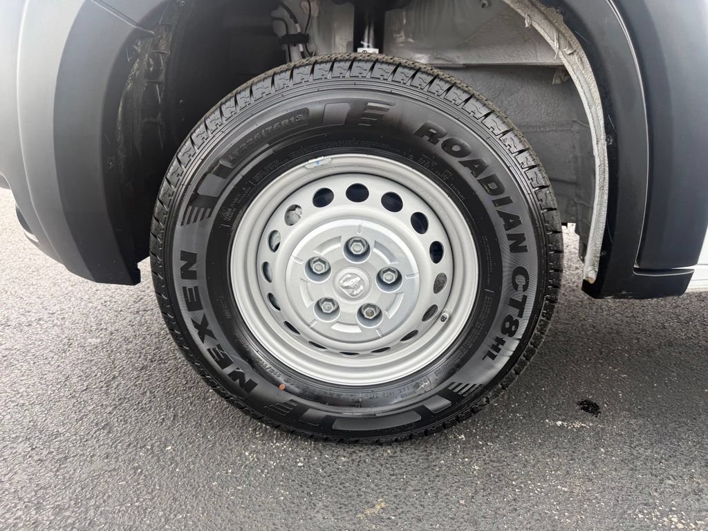 Used 2024 RAM ProMaster 2500 FWD image 9