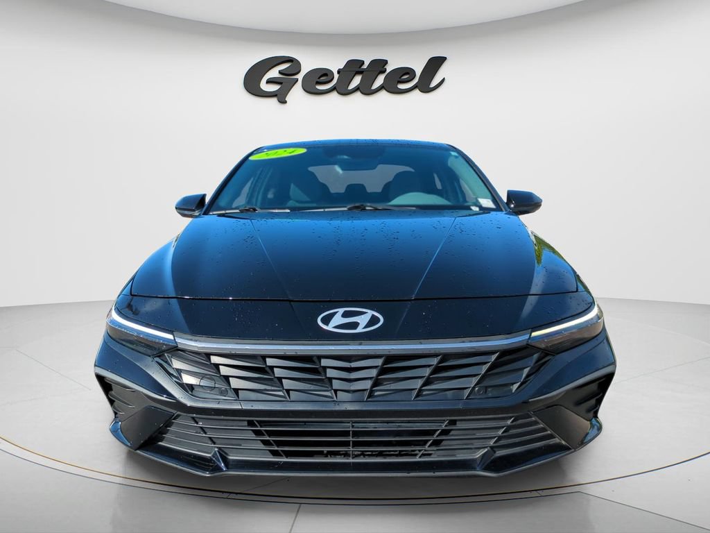 Certified 2024 Hyundai Elantra SEL FWD image 8
