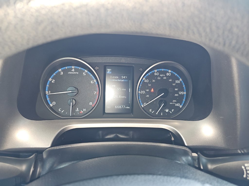 Used 2017 Toyota RAV4 LE FWD image 18