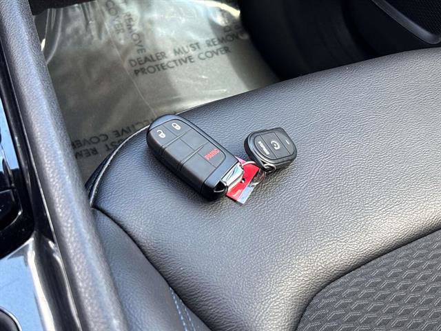 Used 2022 Jeep Compass Latitude w/ Sun and Sound Group image 24