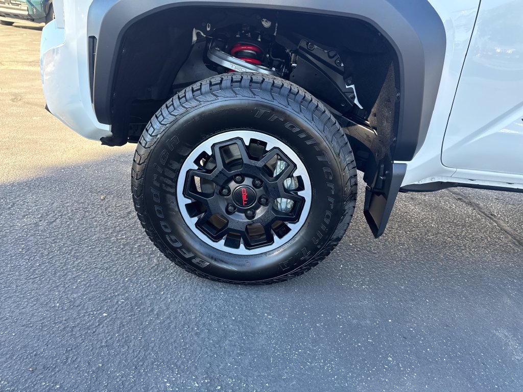 Certified 2026 Toyota Tacoma TRD Off-Road AWD/4WD image 27
