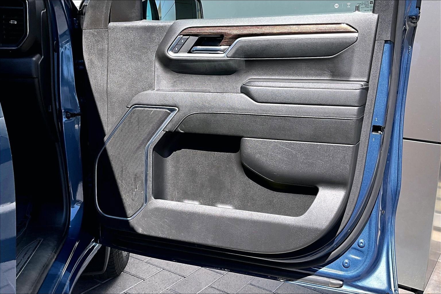 Used 2024 GMC Sierra 1500 SLE image 24