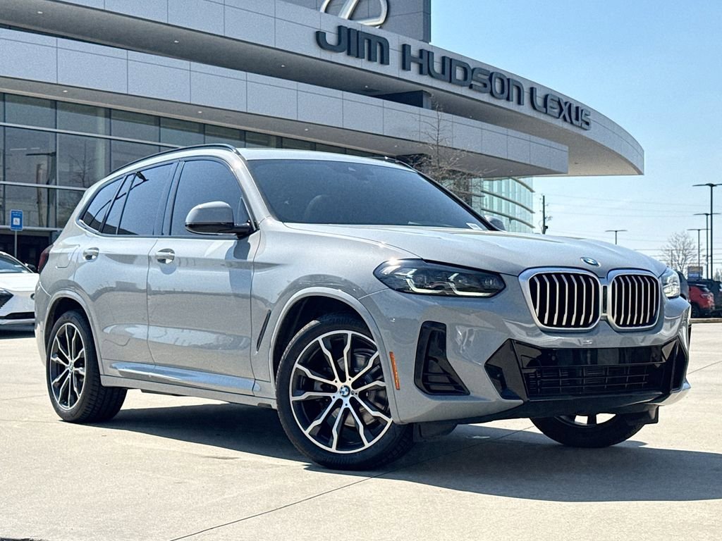 Used 2022 BMW X3 xDrive30i w/ M Sport Package 2 AWD/4WD image 2