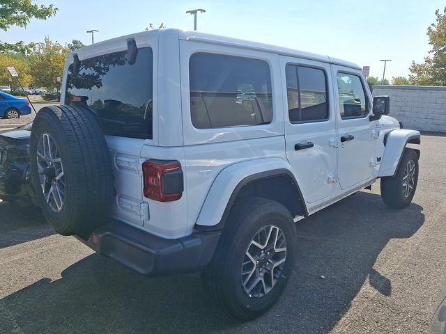 Used 2025 Jeep Wrangler Unlimited Sahara AWD/4WD image 11