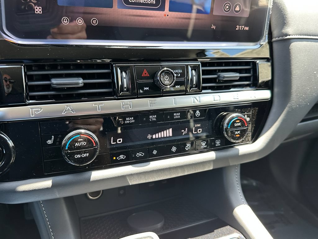 New 2026 Nissan Pathfinder SL FWD image 27