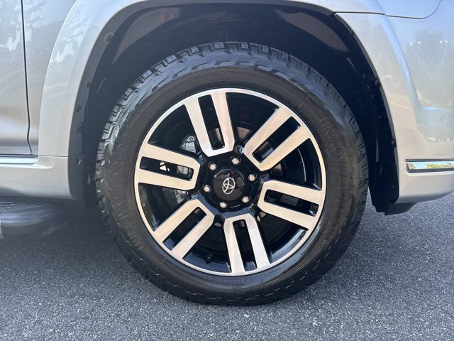 Used 2023 Toyota 4Runner Limited RWD image 12