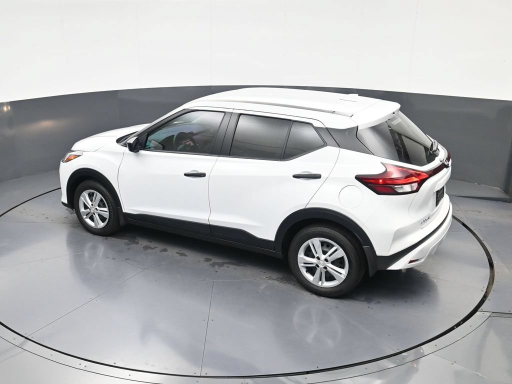Certified 2025 Nissan Kicks Play S FWD image 31