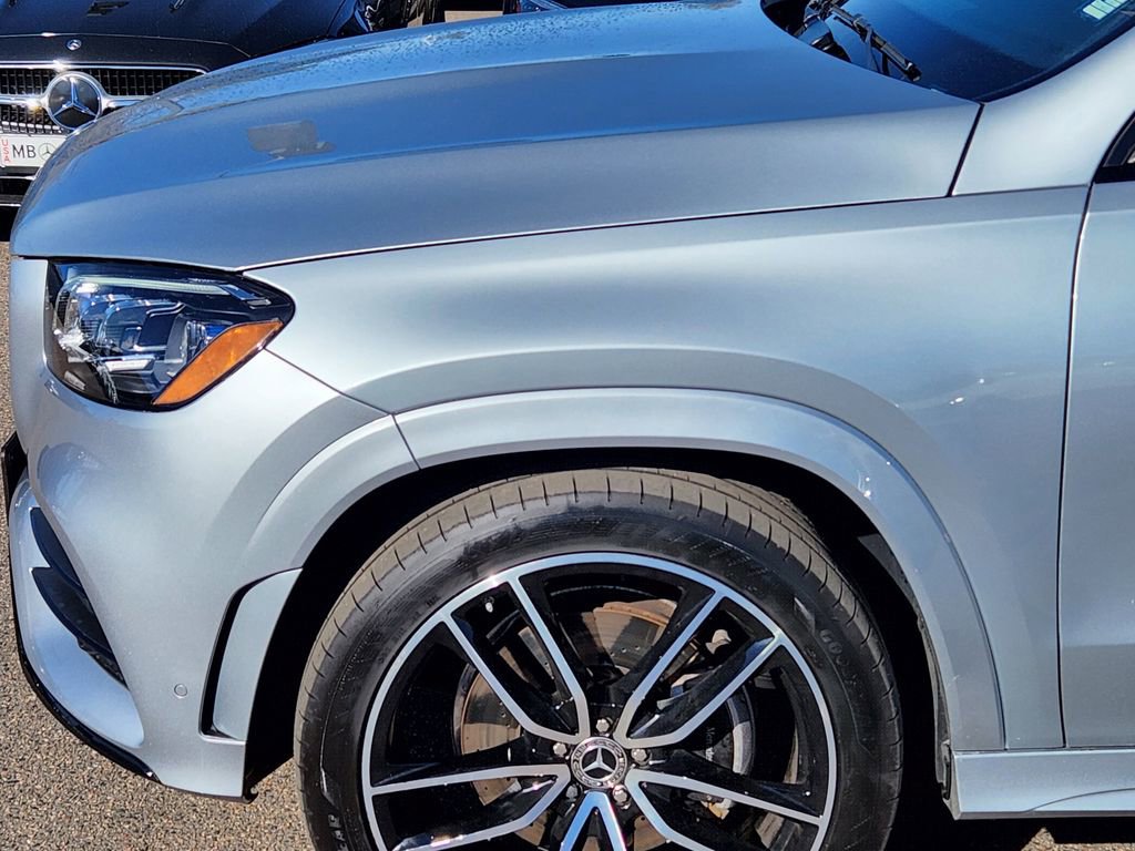 Used 2022 Mercedes-Benz GLS 450 4MATIC image 9