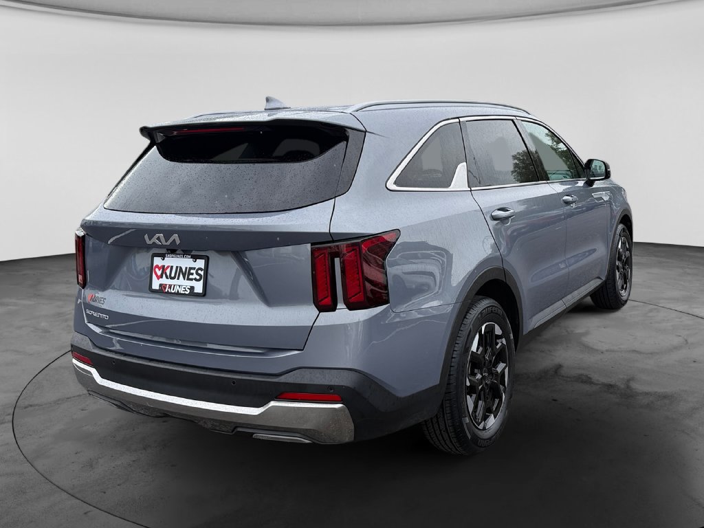 Used 2024 Kia Sorento S FWD image 10