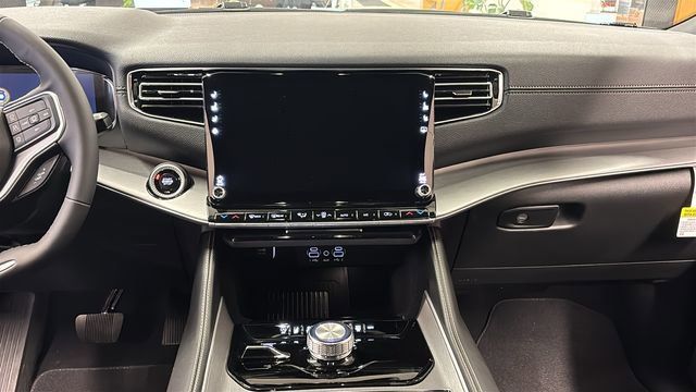 New 2026 Jeep Grand Wagoneer 4WD image 7